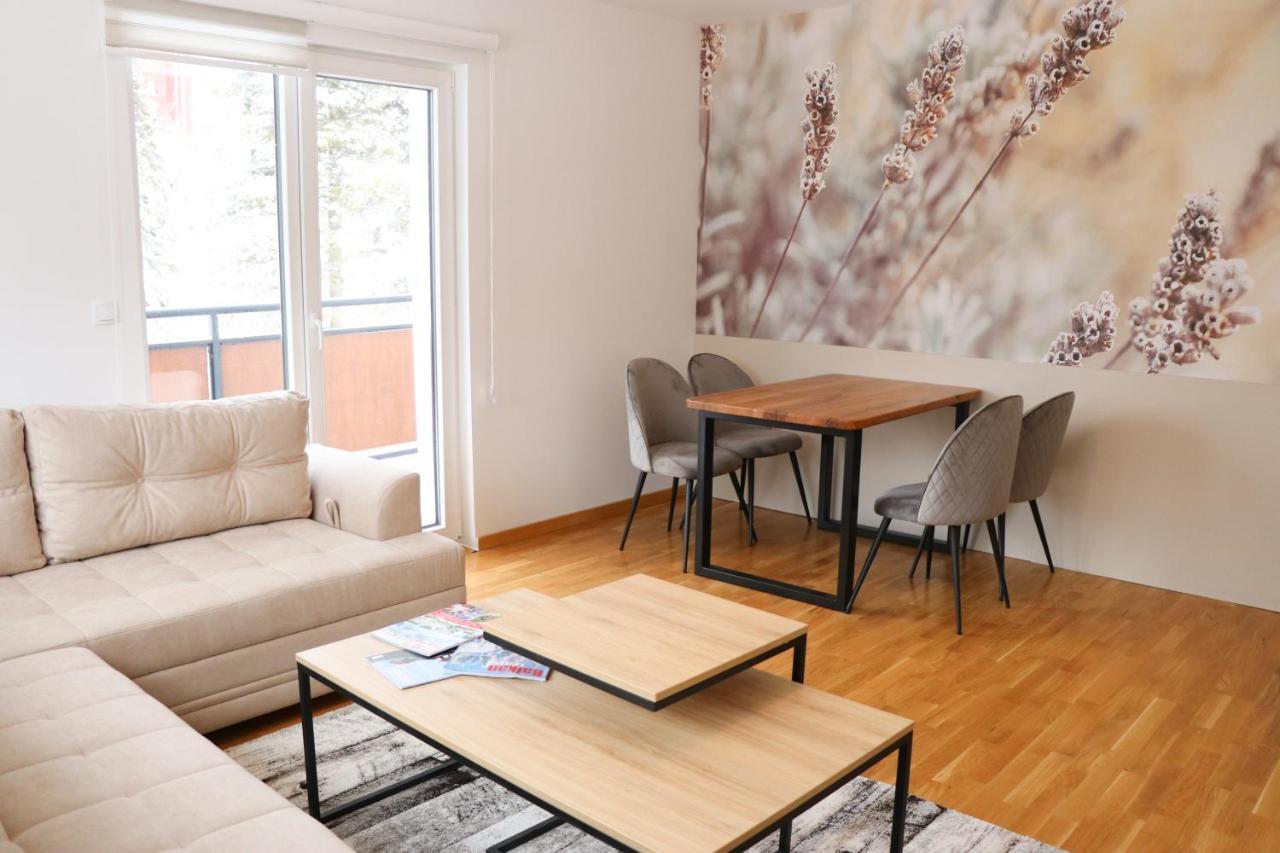 Apartmani Vidik - Groodvy House Яхорина Экстерьер фото
