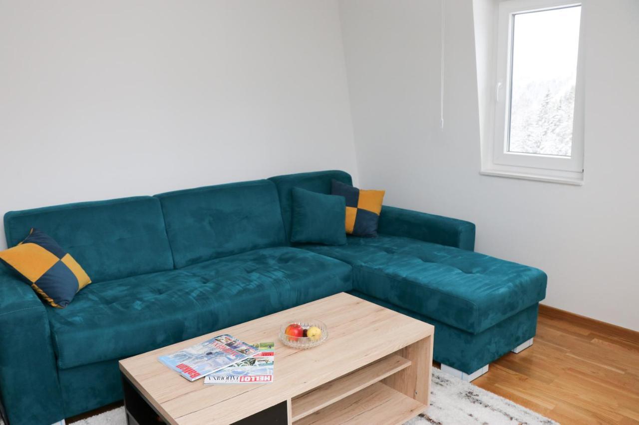 Apartmani Vidik - Groodvy House Яхорина Экстерьер фото