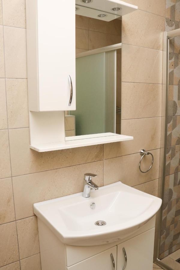 Apartmani Vidik - Groodvy House Яхорина Экстерьер фото