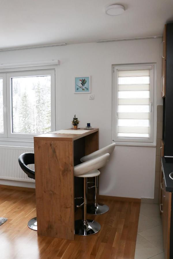Apartmani Vidik - Groodvy House Яхорина Экстерьер фото